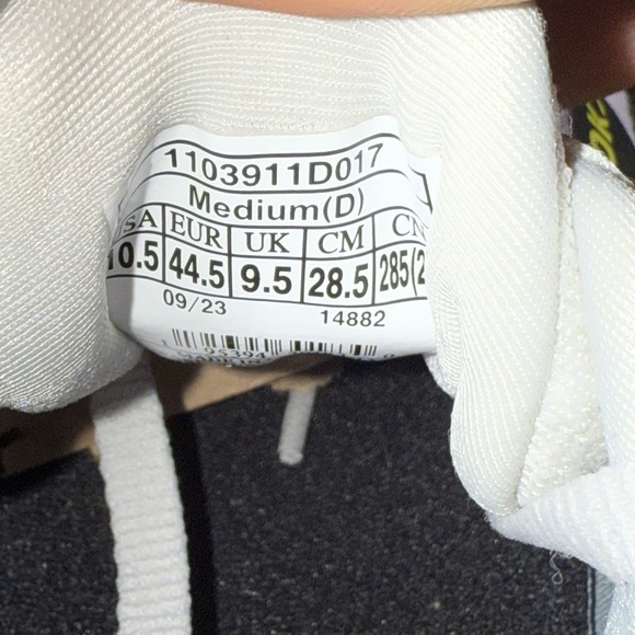 Brooks Adrenaline GTS 23 Men's 10.5 shoes white/orange athletic Running Sneakers - Picture 9 of 11